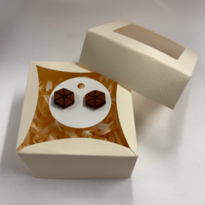 mahagonist kõrvarõngad